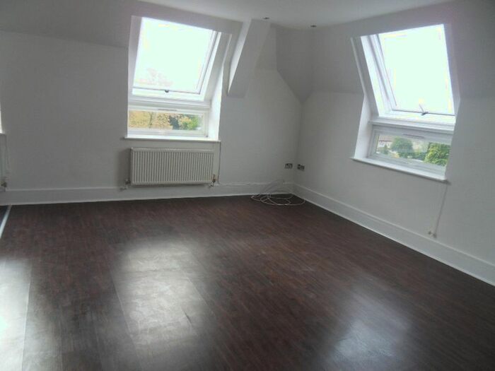 1 Bedroom Flat To Rent In Woodgrange Avenue, Kenton, Harrow, HA3