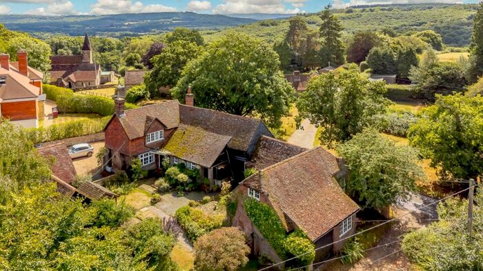 3 Bedroom Detached House For Sale In Linchmere, Haslemere, Surrey, GU27