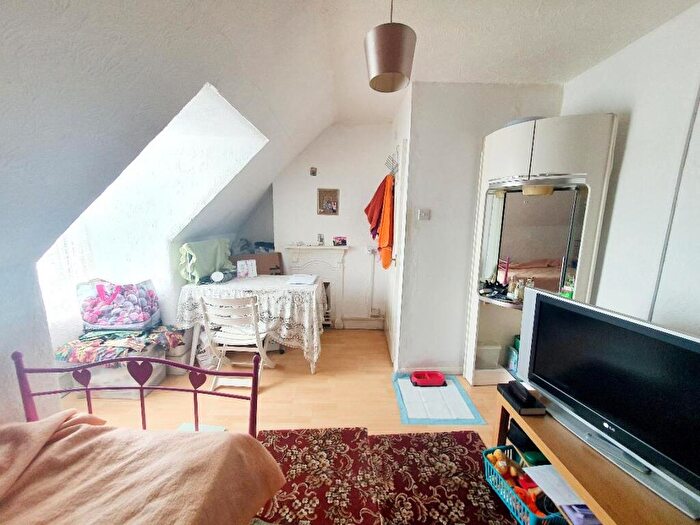 Studio To Rent In Purbeck Place, Littlehampton, BN17