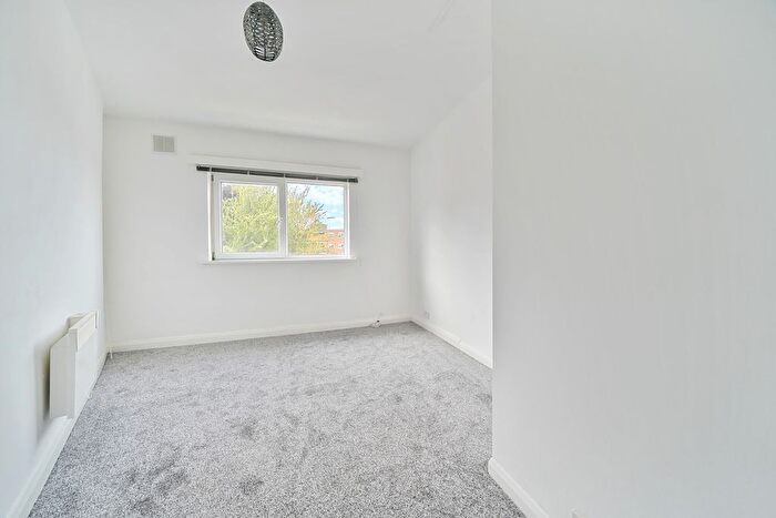 1 Bedroom Detached House For Sale In Courthill Road, Lewisham, London, SE13