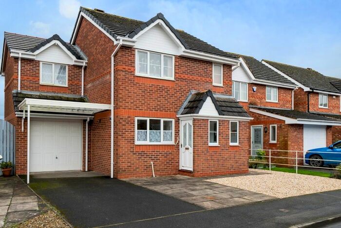 3 Bedroom Detached House For Sale In Cedar Crescent, Selby, YO8