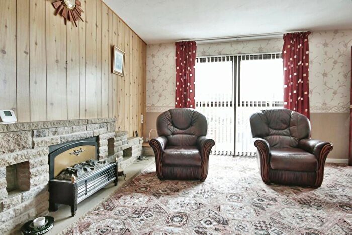 3 Bedroom Terraced House For Sale In Sandford Close, Bransholme, Hull, HU7