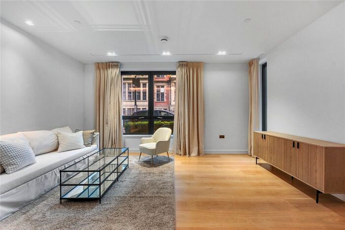 1 Bedroom Flat To Rent In Portugal Street, City Of London, London, WC2A