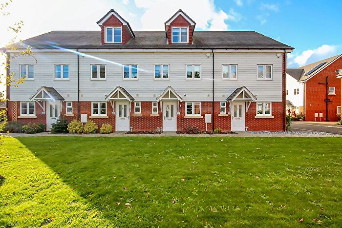 3 Bedroom Terraced House For Sale In Quiet Waters Close, Angmering, BN16