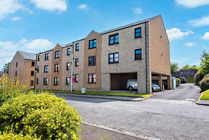 2 Bedroom Flat For Sale In James Street, St Andrews, Fife, KY16