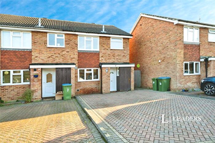 3 Bedroom Semi-Detached House To Rent In Egmont Road, Walton-on-Thames, Surrey, KT12