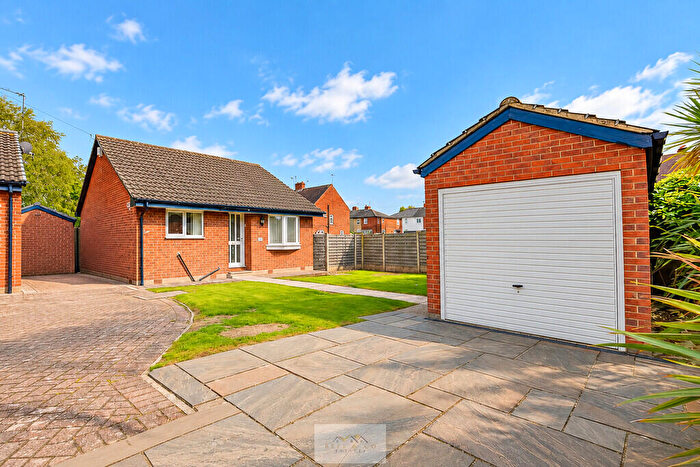 2 Bedroom Detached Bungalow For Sale In Horseshoe Close, Wales, Sheffield, S26