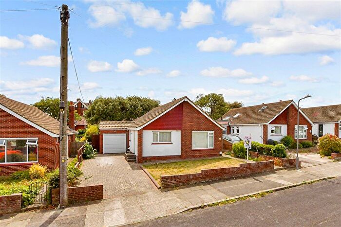 3 Bedroom Detached Bungalow For Sale In Palmerston Avenue, Broadstairs, Kent, CT10