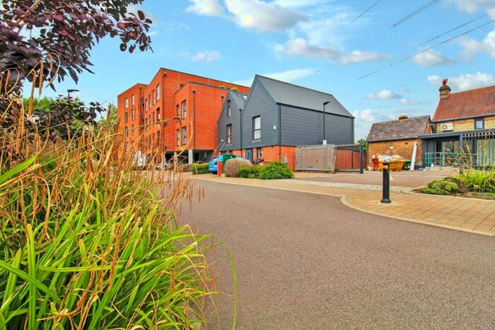 1 Bedroom Apartment To Rent In Hazlemere Marina, Waltham Abbey, EN9