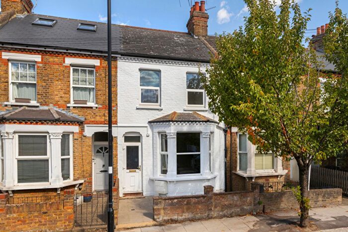 3 Bedroom Terraced House For Sale In Felix Road, Ealing, London, W13