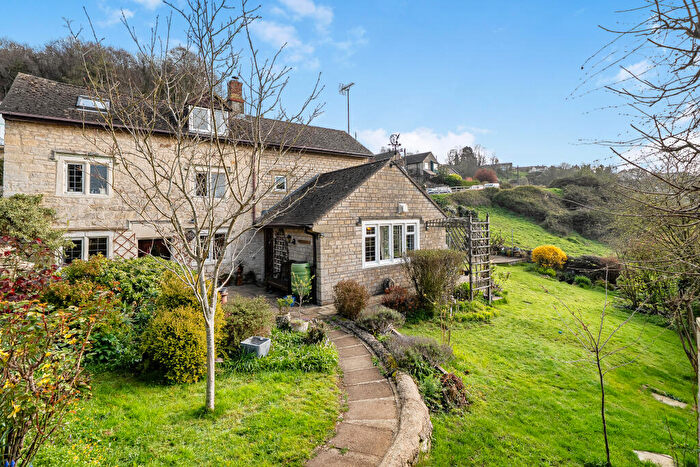 4 Bedroom Detached House For Sale In Ruscombe Road, Ruscombe, GL6