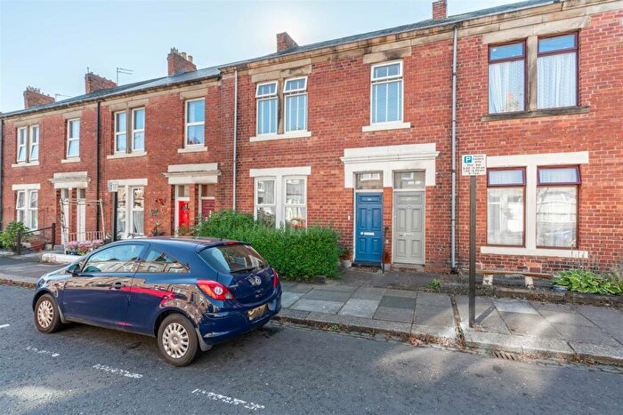 2 Bedroom Flat To Rent In **th September * Broomfield Road, Gosforth, NE3