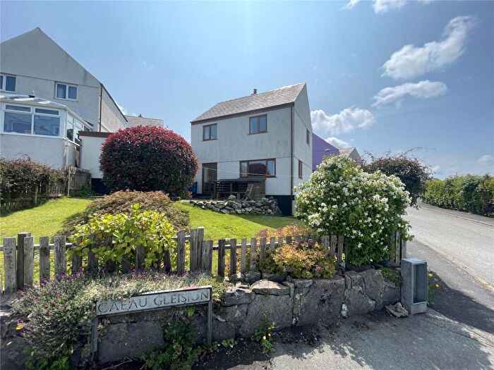 3 Bedroom Detached House For Sale In Caeau Gleision, Rhiwlas, Gwynedd, LL57