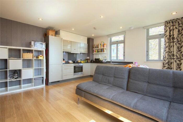 1 Bedroom Flat To Rent In Caspian Apartments, Salton Square, E14
