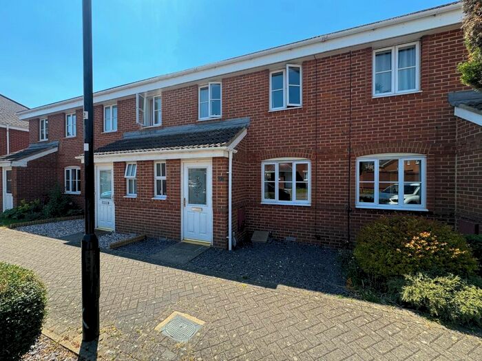 3 Bedroom Terraced House To Rent In Stranding Street, Eastleigh, SO50