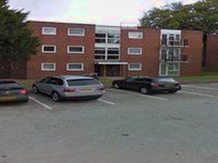 2 Bedroom Flat To Rent In Bromford Rise, Wolverhampton, WV3