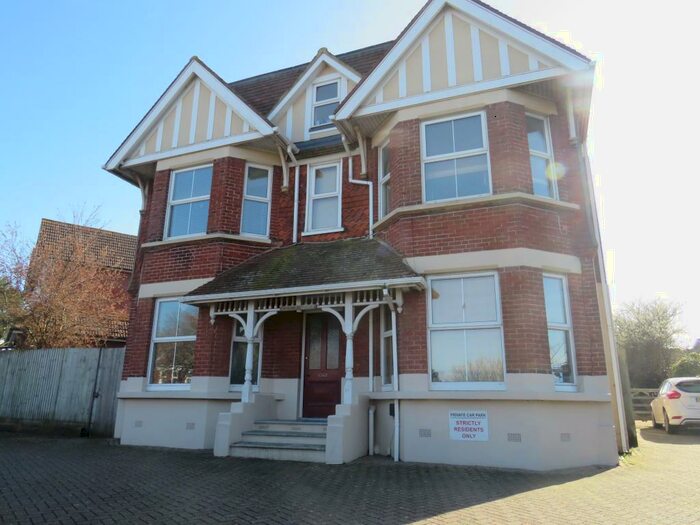 1 Bedroom Flat To Rent In Bedfordwell Road, Eastbourne, BN21