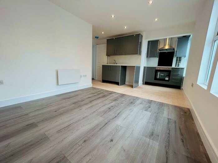 1 Bedroom Flat To Rent In Loscoe Road, Heanor, DE75