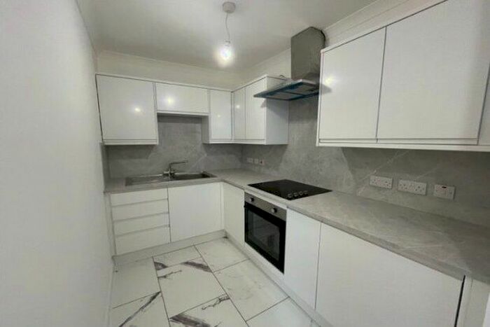 2 Bedroom Flat To Rent In Alexandra Parade, Glasgow, G31