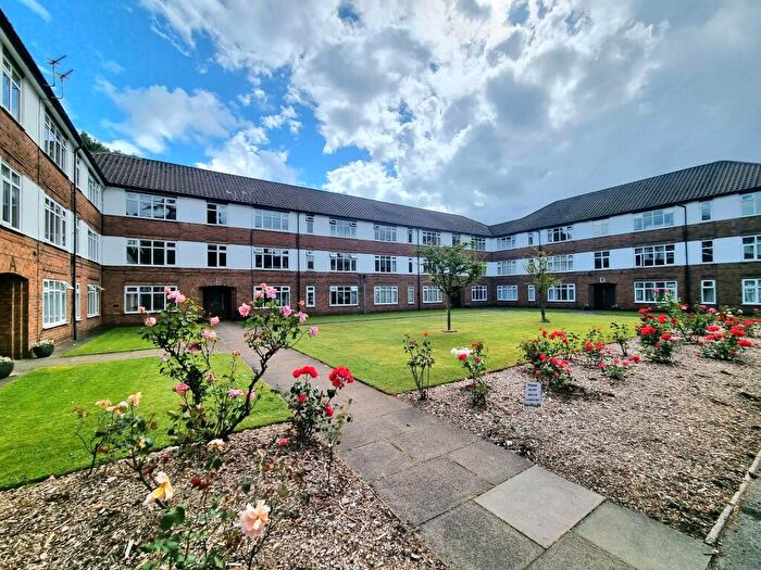 3 Bedroom Flat For Sale In Marsland Road, Harewood Court Marsland Road, M33