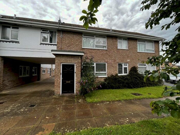 2 Bedroom Flat To Rent In Long Hanborough, Witney, OX29