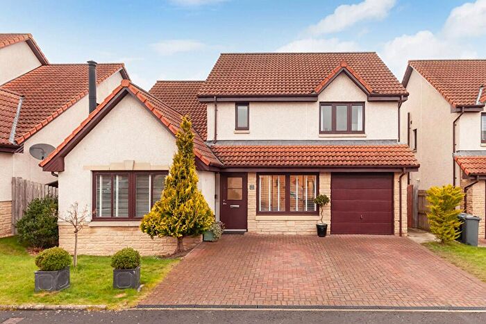 5 Bedroom Detached House For Sale In Malachi Gait, Kirkliston, Edinburgh, EH29