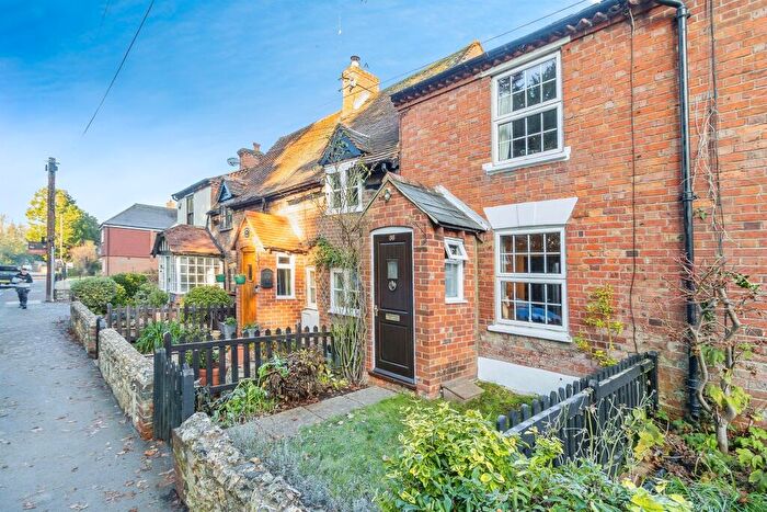 2 Bedroom Terraced House For Sale In London Road, Aston Clinton, Aylesbury, HP22