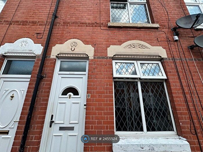 2 Bedroom Terraced House To Rent In Southdown Road, Leicester, LE5
