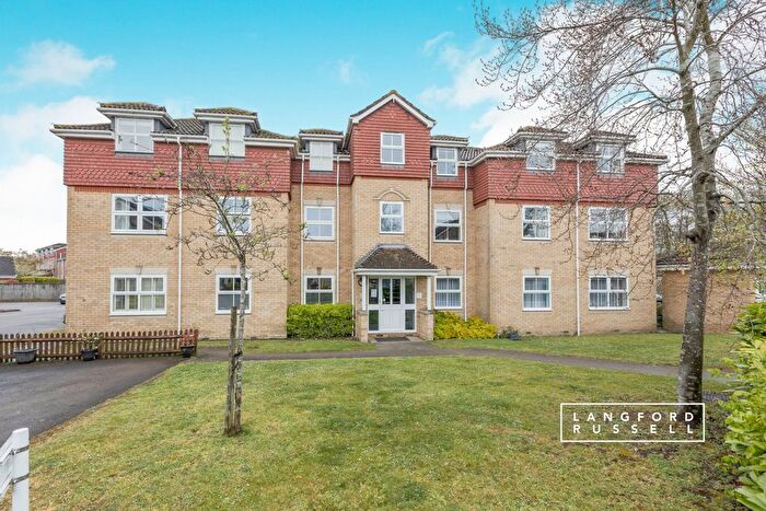 2 Bedroom Flat To Rent In Aisher Way, Riverhead, Sevenoaks, TN13