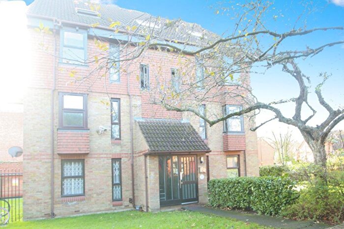 Studio To Rent In Coopers Close, London, E1