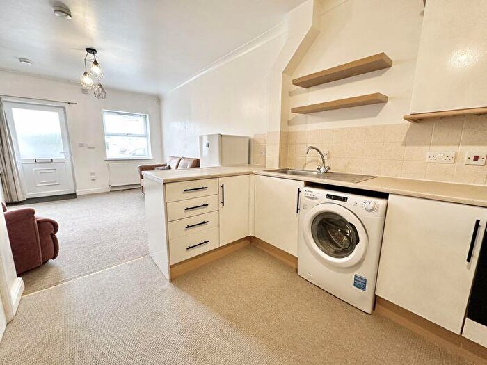 2 Bedroom Semi-Detached House To Rent In West Street, Cleethorpes, DN35