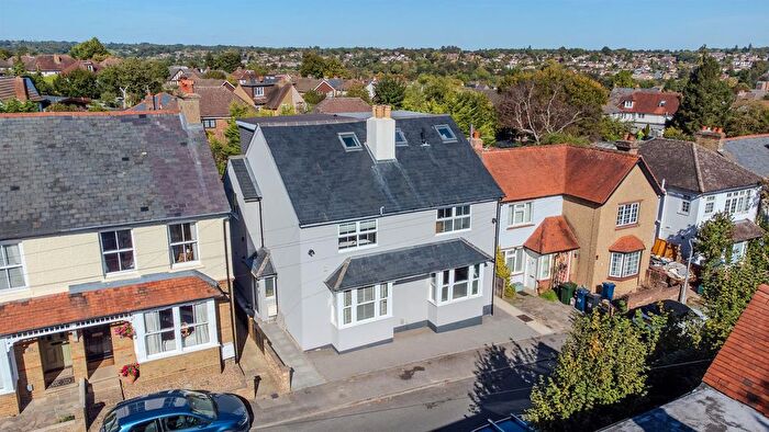 3 Bedroom Semi-Detached House For Sale In Orchard Grove, Chalfont St. Peter, SL9