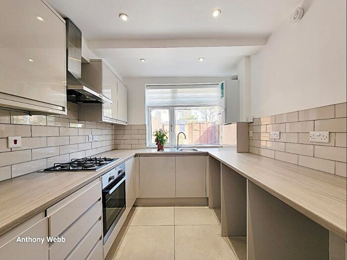 2 Bedroom Terraced House To Rent In Bath Road, Edmonton, N9