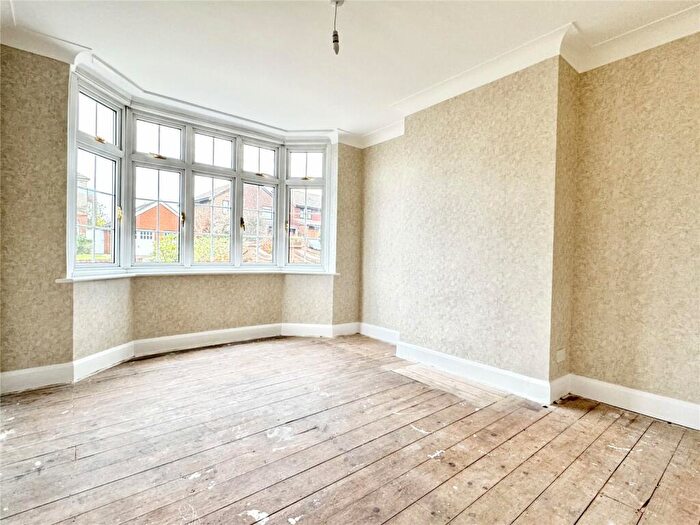 3 Bedroom Detached House For Sale In Beechenlea Lane, Swanley, Kent, BR8