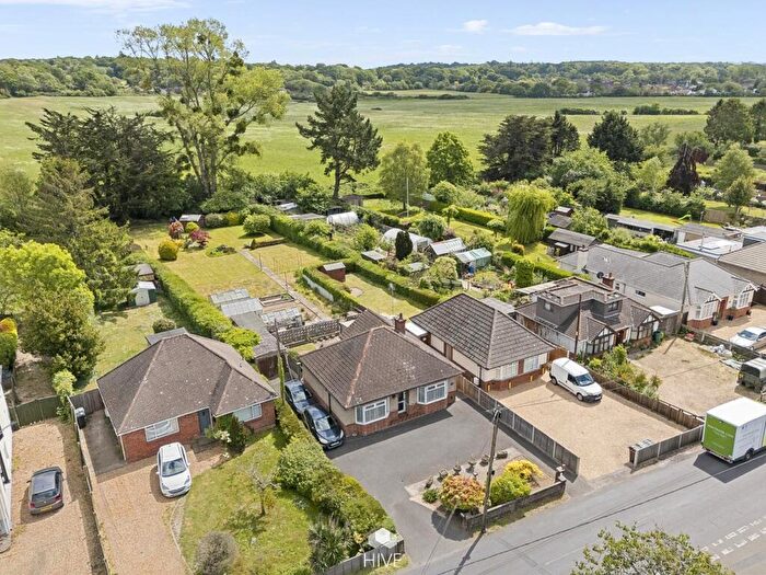3 Bedroom Bungalow For Sale In Eastfield Lane, Ringwood, BH24