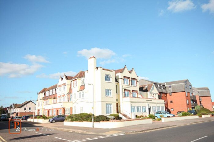 2 Bedroom Apartment To Rent In Windermere Court, Marine Parade East, Clacton-on-Sea, Essex, CO15