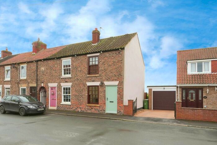 3 Bedroom End Of Terrace House For Sale In Bell Lane, Rawcliffe, Goole, DN14