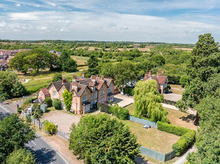 6 Bedroom Semi Detached House For Sale In Bishopton Lane, Bishopton, CV37