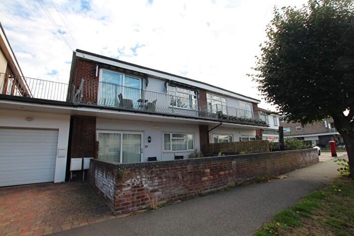 2 Bedroom Maisonette For Sale In Kings Avenue, Clacton-on-Sea, CO15