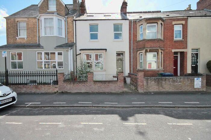4 Bedroom Terraced House To Rent In Hurst Street, Cowley, East Oxford, OX4