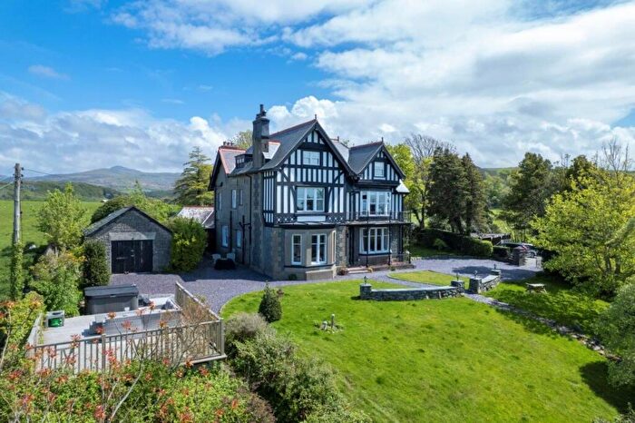 7 Bedroom Detached House For Sale In Plas Y Bryn Hall, Llanbedr, LL45