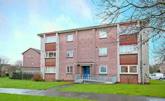 2 Bedroom Flat To Rent In , Forrester Park Gardens, Edinburgh, EH12