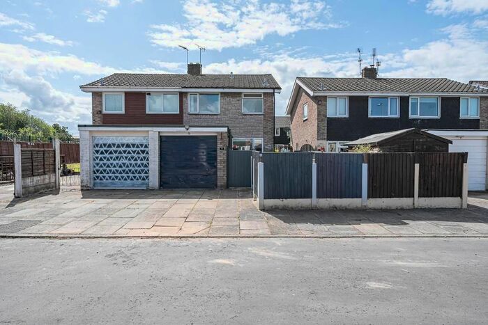 3 Bedroom Semi-Detached House For Sale In Mersey Place, Winsford, CW7