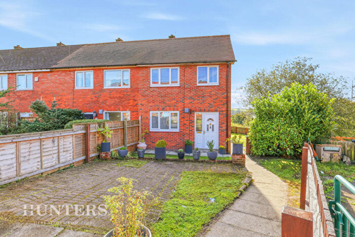 2 Bedroom End Of Terrace House For Sale In Drake Road, Littleborough, OL15