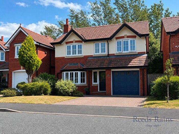 4 Bedroom Detached House To Rent In Kingsbury Drive, Wilmslow, Cheshire, SK9