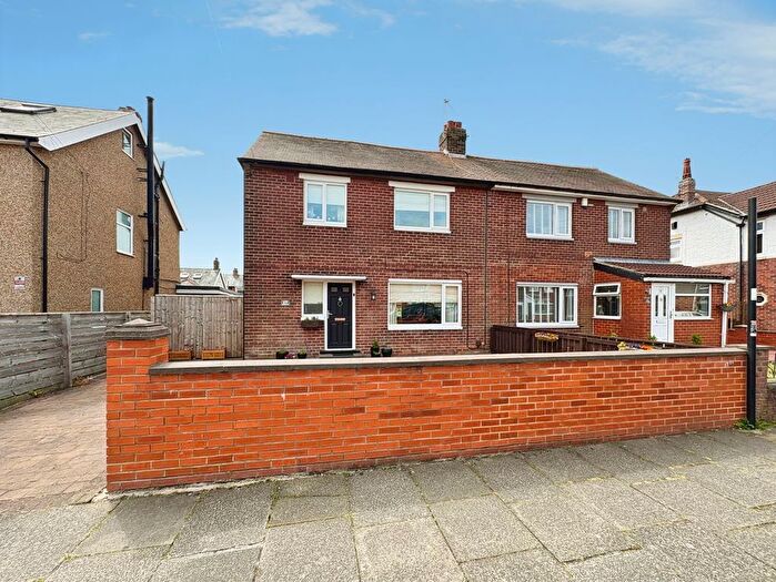 3 Bedroom Semi-detached House For Sale In Avondale Avenue, Newcastle Upon Tyne, NE12