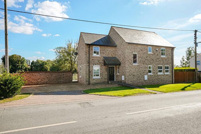 4 Bedroom Detached House For Sale In The Bank, Somersham, Huntingdon, PE28