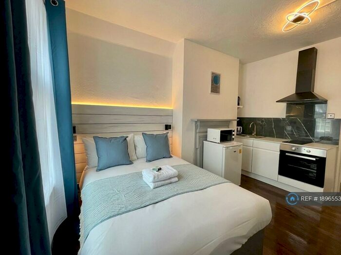 Studio To Rent In Second Floor A Poole Road, Dorset, BH4