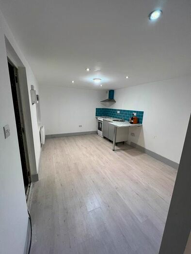 1 Bedroom Flat To Rent In Belvue Road, Northolt, London UB5