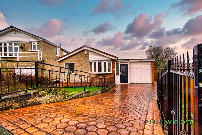 2 Bedroom Detached Bungalow For Sale In The Greenway, Whitwell, Worksop, Nottinghamshire, S80